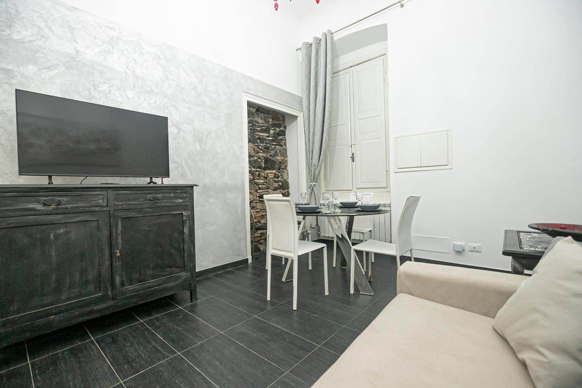 Real Italian Estate - Gold E Silver Appartement